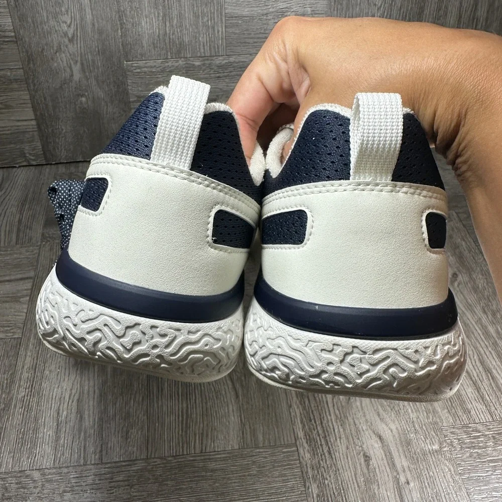OluKai Anau Sneakers Mens 10.5 Navy White Mesh Athletic Casual NEW